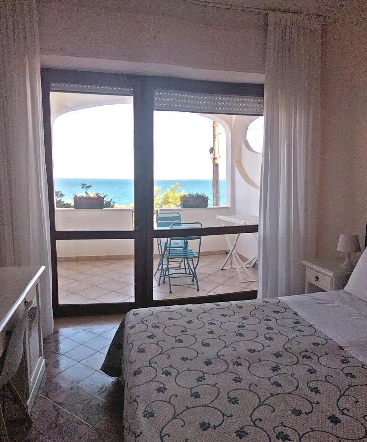 Hotel Il Vascello Marina Serra Bagian luar foto