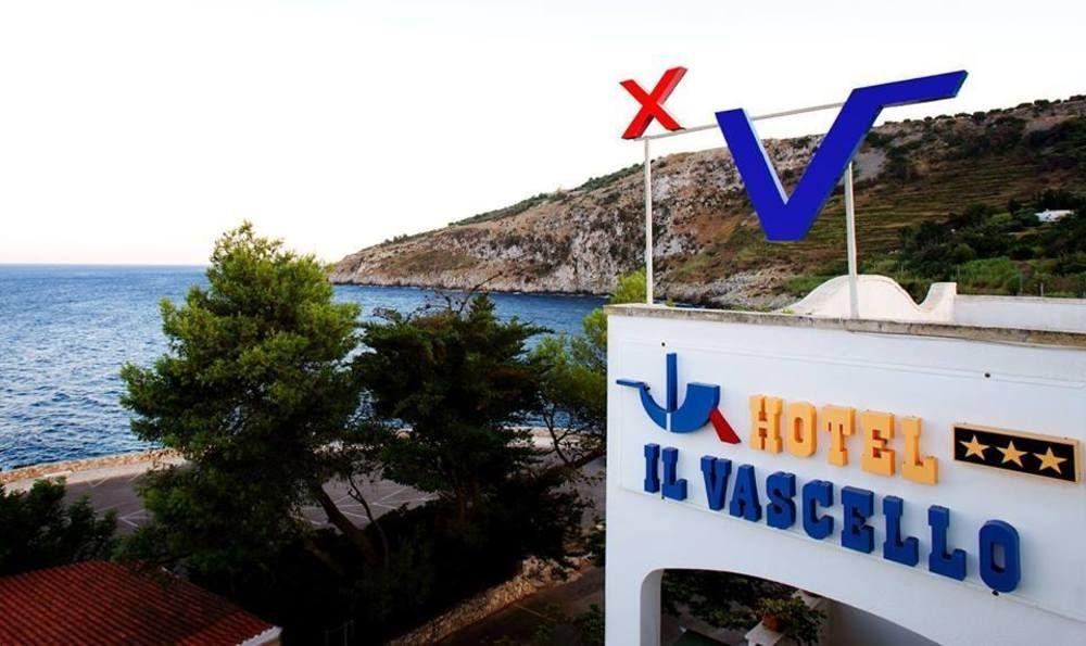 Hotel Il Vascello Marina Serra Bagian luar foto